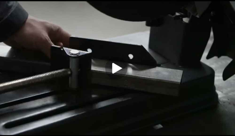 Metabo CS 22-355 Metalltrennschleifer, plus zweiter Trennscheibe Super INOX zum Mehrwert von ca. 20 €